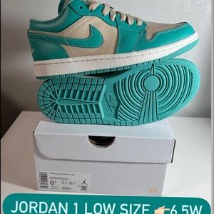 JORDAN 1 LOW SIZE 6,5 W $130